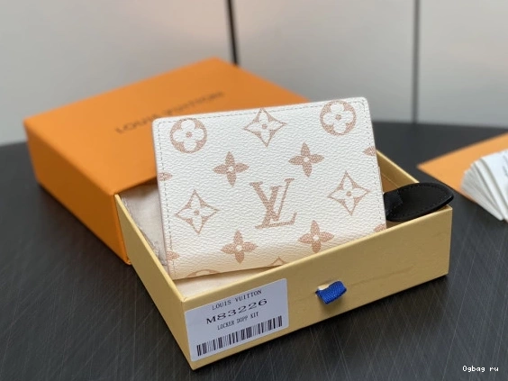 way LOUIS WALLET-11*8.5*3.5cm VUITTON milky 0713